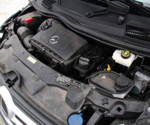 Mercedes V250