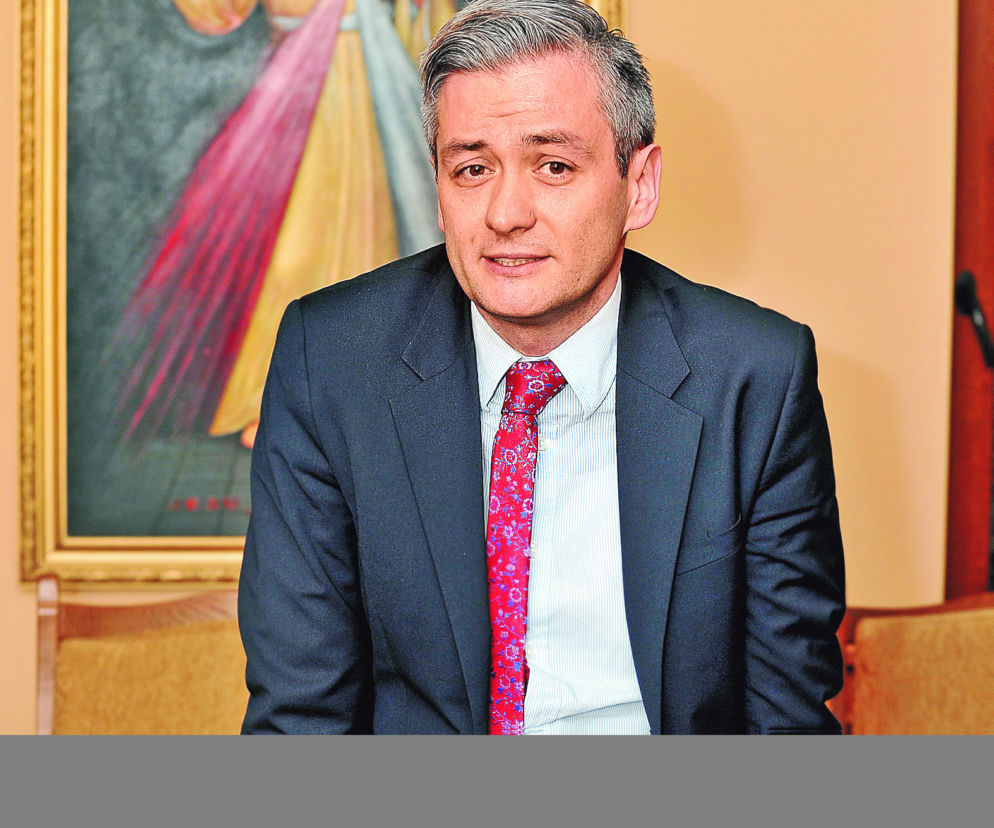Biedroń chciał popełnić samobójstwo