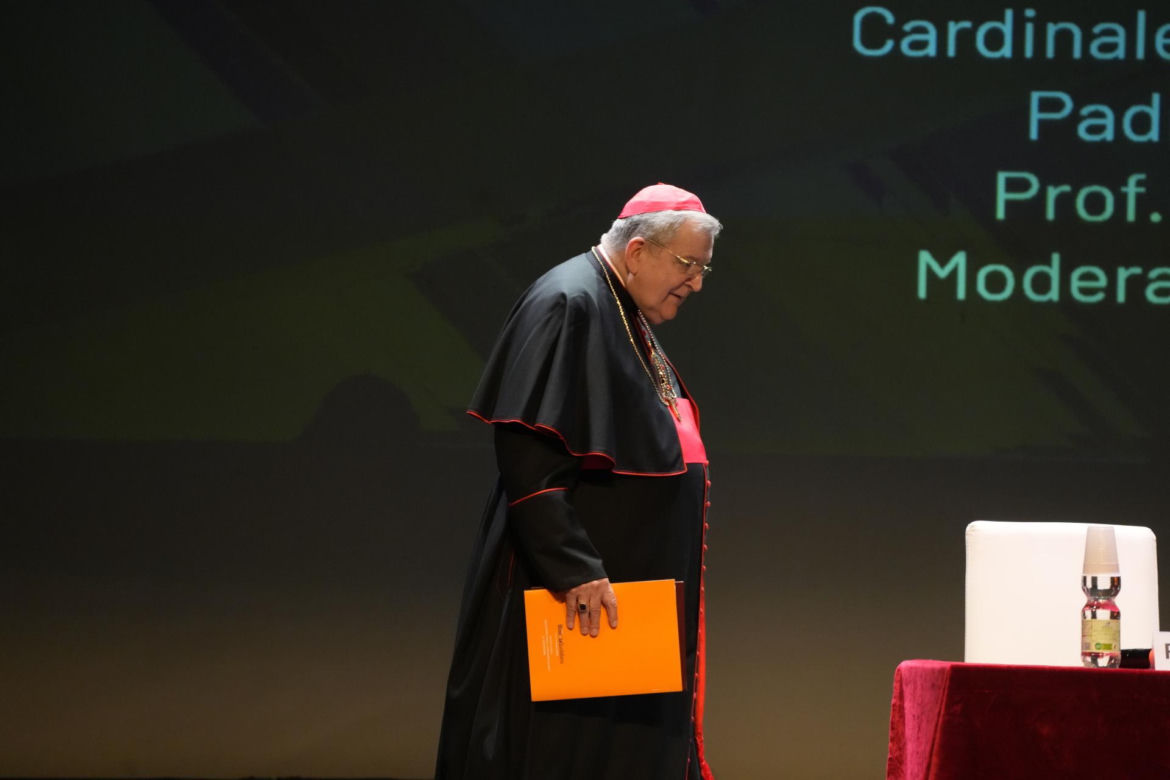 Krytykował papieża, zabrali mu pensję. Teraz nie ma gdzie mieszkać