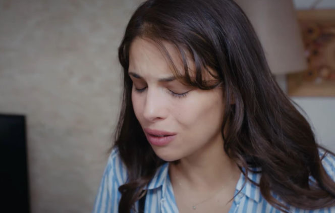 Dziedzictwo, odcinek 891: Nana i Nazli uciekają z rąk Trucizny, a Ayse traci przytomność po przyjęciu niewłaściwych leków