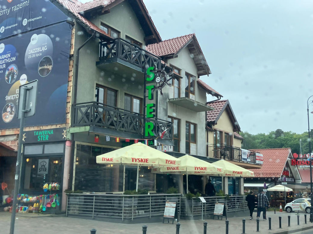 Krynica Morska to popularne miejsce na urlop. Jakie sątu ceny?