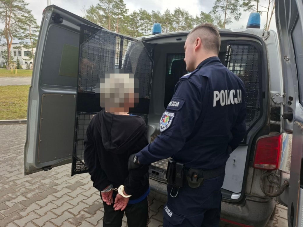 Zmasakrowali 51-latka kastetem i okradli! Trójka bandytów zatrzymana