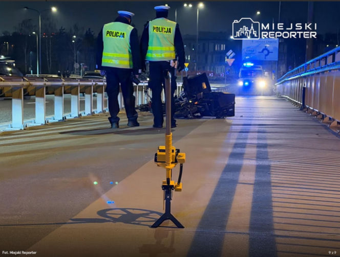 Rowerami dostarczali jedzenie, zderzyli się na wiadukcie. Polała się krew, jeden z nich stracił zęby!