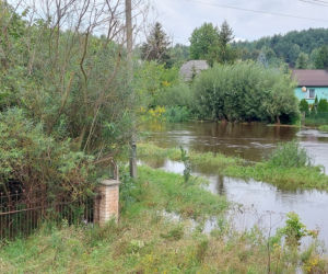 Alarm przeciwpowodziowy w Wąchocku. Burmistrz ogłosił alarm