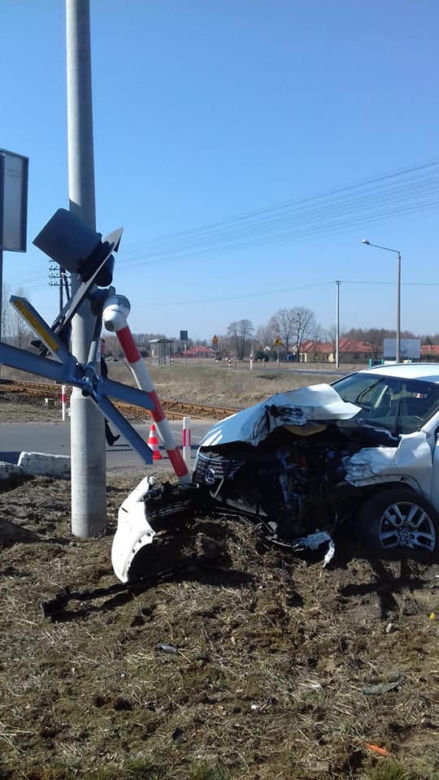 Wypadek na przejeździe kolejowym w Małym Rudniku pod Grudziądzem [ZDJĘCIA]