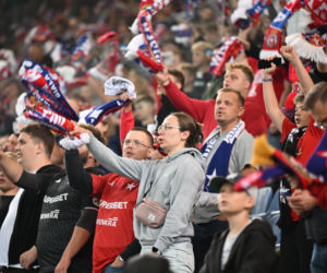 Tak kibice Wisły Kraków bawili się na trybunach. Znajdź się na zdjęciach