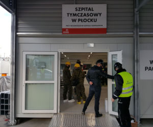 Płock. Tak wygląda szpital polowy! Prezes PKN Orlen oprowadzał dziennikarzy [ZDJĘCIA]