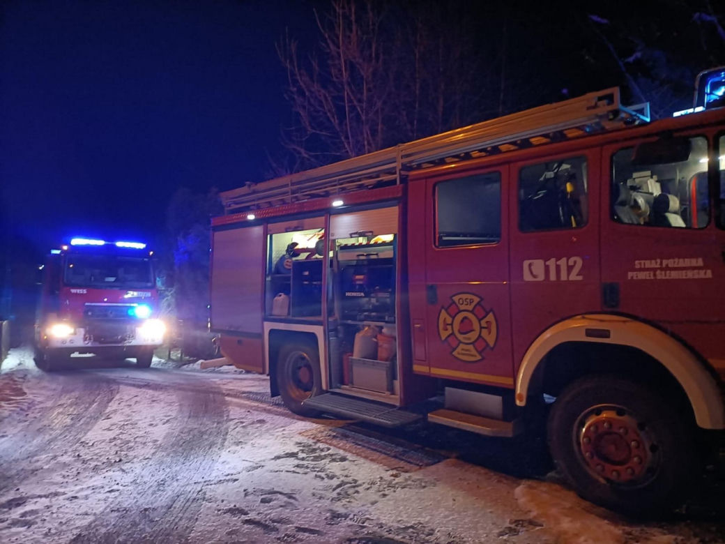 Sześcioro dzieci w szpitalu po pożarze. Najmłodsze ma 4 lata