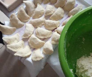 Karmimy pierogami naszych obrońców