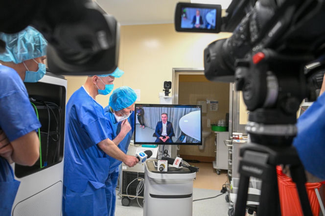 Polscy lekarze z Chin zoperaowali pacjentów w Warszawie. To pierwsze w historii operacje telerobotyczne na taką odległość