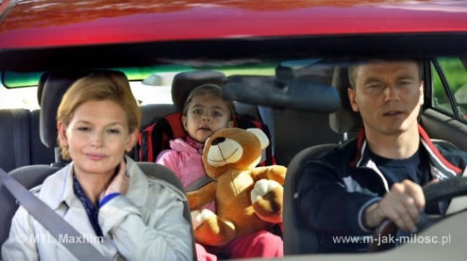 M jak miłość. Ania (Julia Paćko), Andrzej (Krystian Wieczorek), Marta (Dominika Ostałowska)