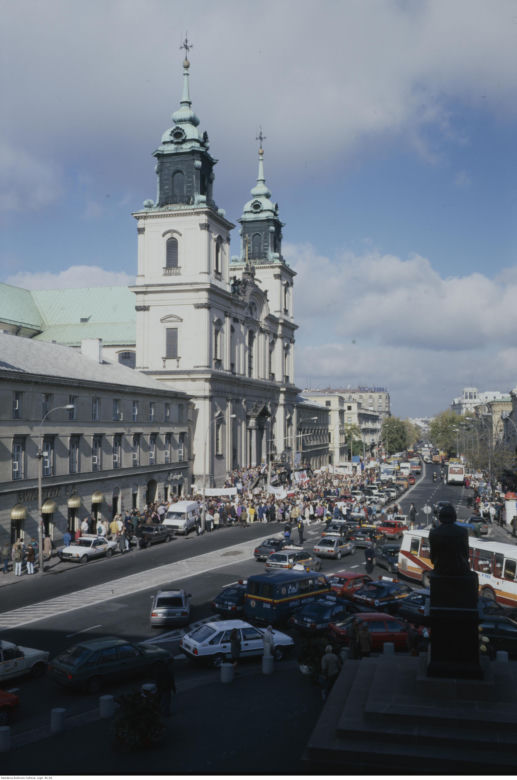 Warszawa z lat 90. Nie uwierzysz, że tak wyglądała stolica 25 lat temu	