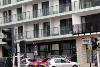 Warszawski radny grzmi: jeden słupek parkingowy za 770 zł?!