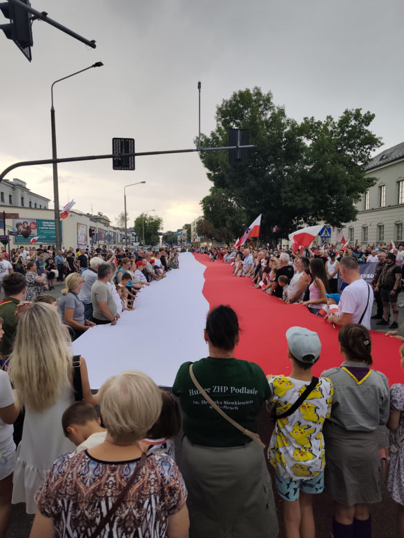 „Cześć i chwała bohaterom!”. Siedlczanie spotkali się w centrum miasta, by uczcić 82. rocznicę wybuchu Powstania Warszawskiego