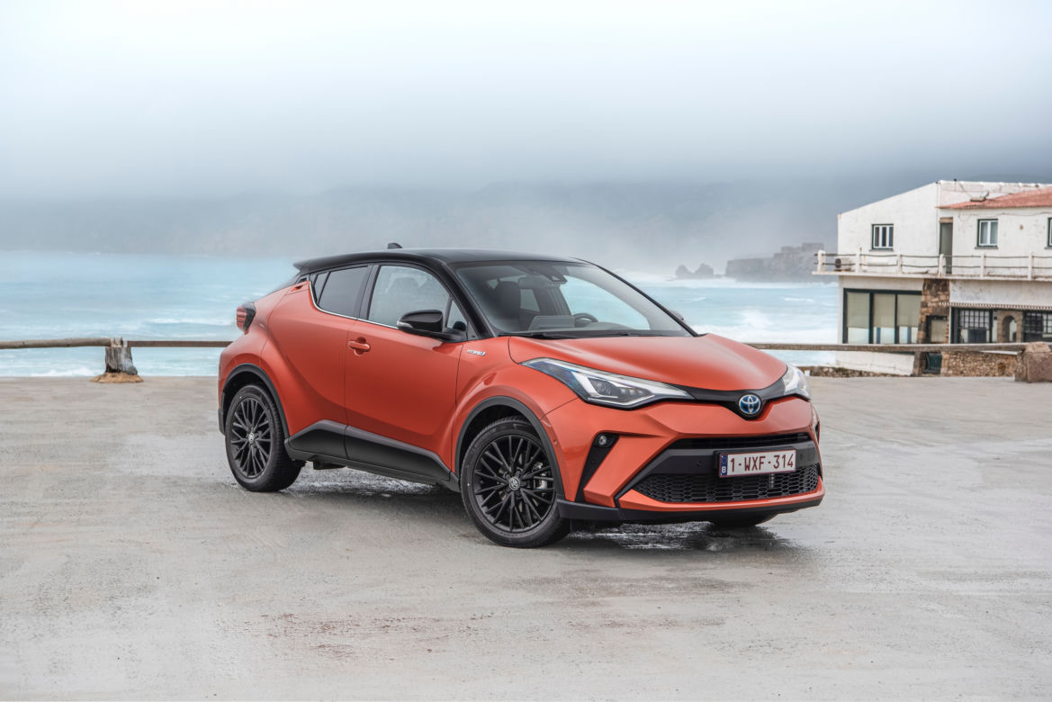 Toyota C-HR 2.0 Hybrid Dynamic Force 184 KM e-CVT