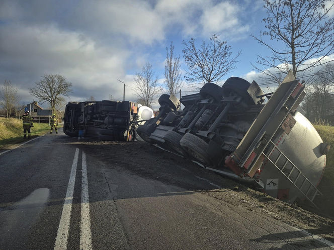 Cysterna zablokowała drogą krajową