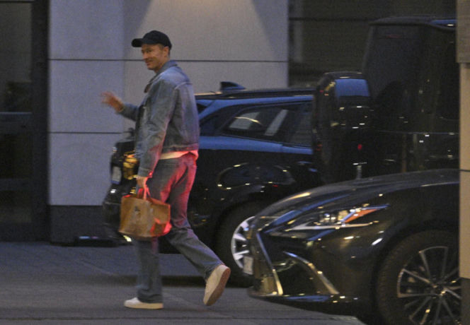 Robert Lewandowski w prywatnym wydaniu! Relaks przed meczem Szwecja - Polska