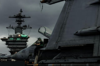 USS Abraham Lincoln na Morzu Arabskim. Tyrania dystansu jako granica amerykańskiej projekcji siły