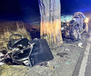 Makabryczny wypadek w Bojszowach. Audi rozpadło się na pół, kierowca nie żyje