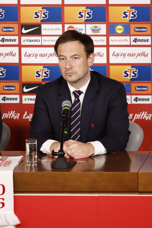 Cezary Kulesza i sekretarz Łukasz Wachowski ogłosili nowego sponsora PZPN