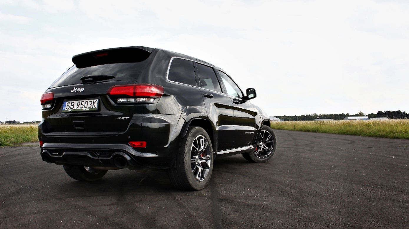 Jeep Grand Cherokee SRT 6.4 V8 HEMI