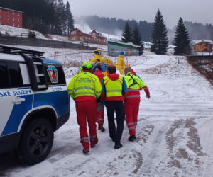 Poszedł w góry w samych spodenkach. Ratownicy walczyli o jego życie