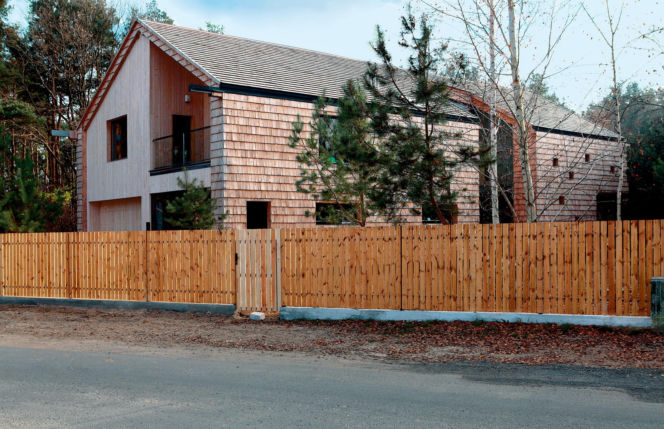 Dom pachnący modrzewiem