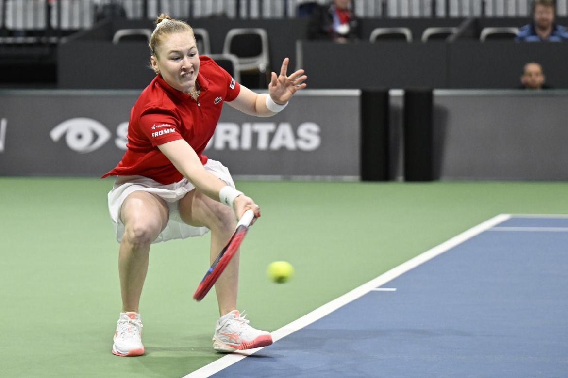 Iga Świątek - Celine Naef w turnieju BJK Cup