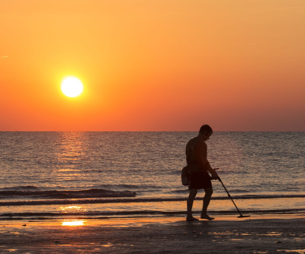 Poszukiwacze skarbów ruszą na plaże! Ministerstwo pozwoli na używanie wykrywaczy