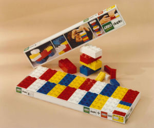 Historia LEGO