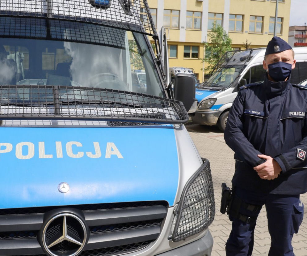 Jechał zygzakiem w kierunku Kozienic. Miał ponad dwa promile i był agresywny