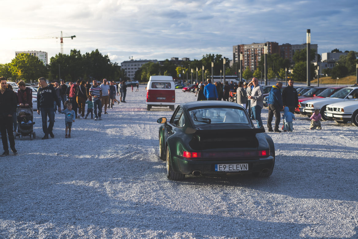 Spotkanie Youngtimer Warsaw pod PGE Narodowym