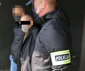 Lublin: FABRYKA narkotyków na Tatarach. „Amfa” w lodówce, mężczyzna W WERSALCE [ZDJĘCIA]