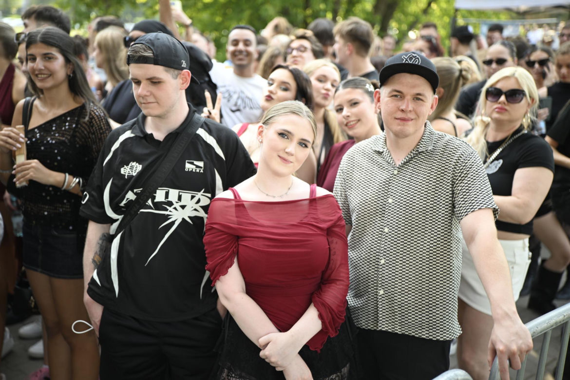 Drugi koncert The Weeknd w Warszawie. Najwierniejsi fani nie przestraszyli się morderczego upału. Znajdź się na zdjęciach