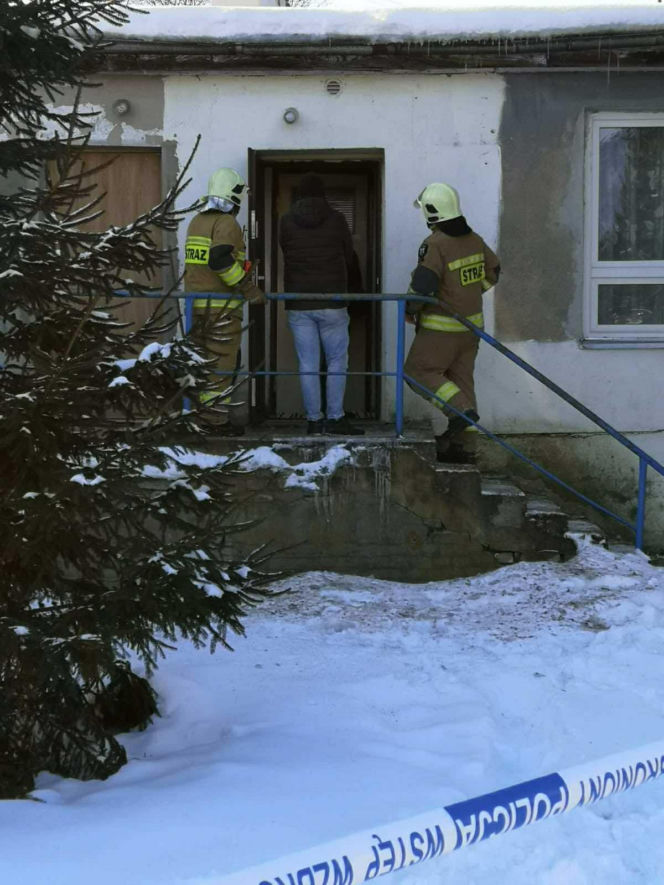 Orneta: Wybuch gazu w domu wielorodzinnym. 45-latek nie żyje, pięć osób ewakuowanych