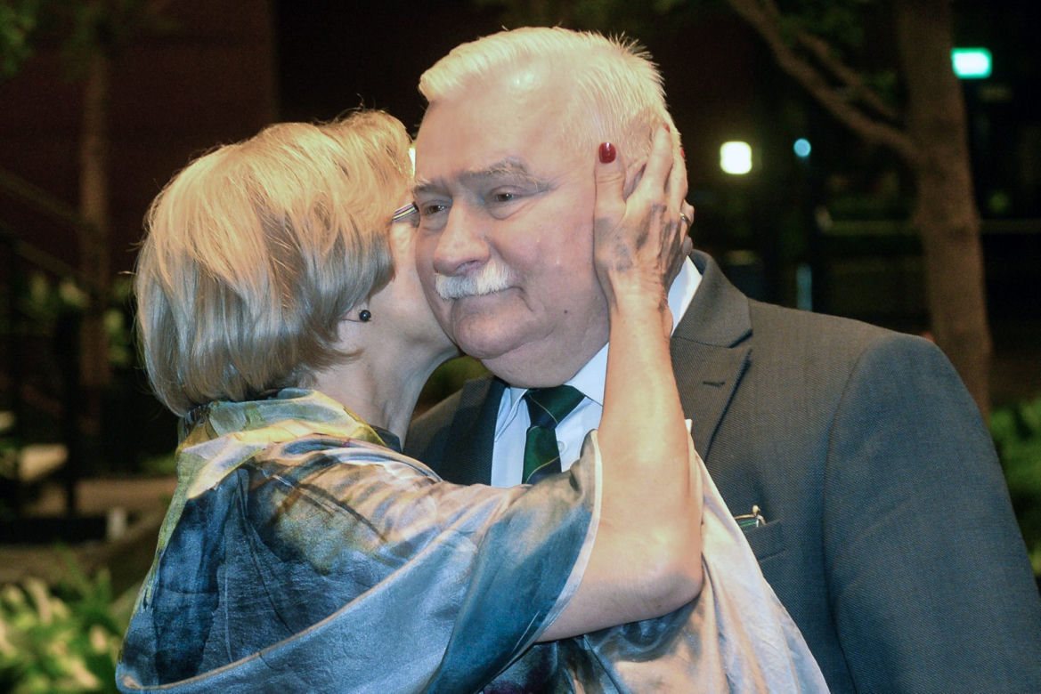 Lech Wałęsa: "W prezencie dostanę żonę"