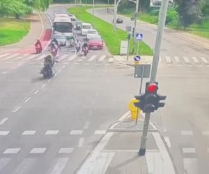Niebezpieczny popis motocyklisty
