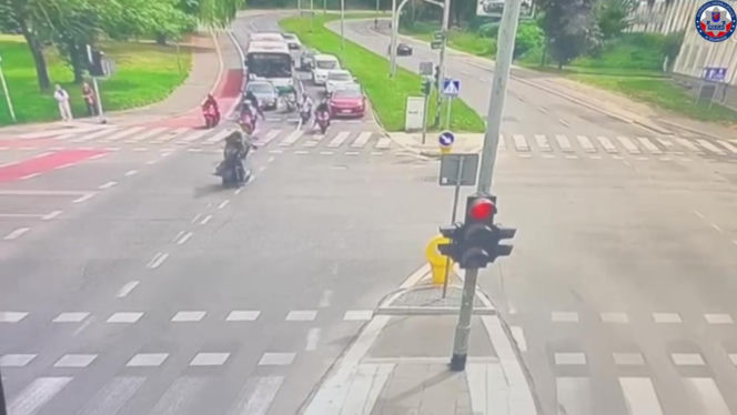 Niebezpieczny popis motocyklisty