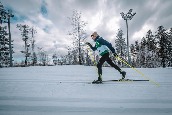 Zimowa magia w sercu Beskidów. Wisła dla rodzin i miłośników sportów!