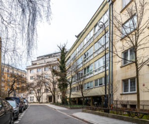 Dom Pod Żaglem na Alei Przyjaciół w Warszawie