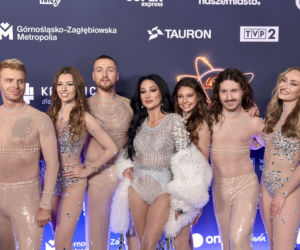 Steczkowska wygrała Sylwestra z Dwójką boskim ciałem i piórami