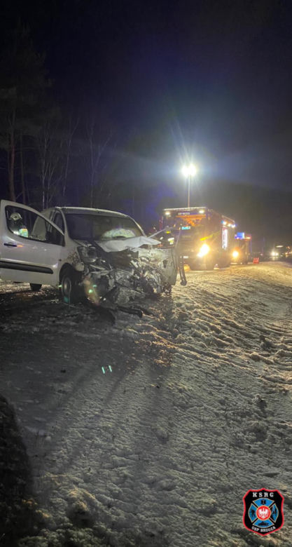 Wypadek na DK 10 pod Bydgoszczą! Jedna osoba poszkodowana [ZDJĘCIA]