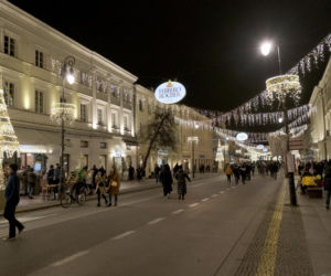 Niesamowita iluminacja świąteczna rozbłysnęła w Warszawie