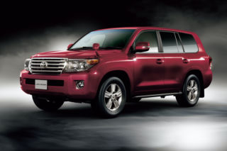W terenie nie do zatrzymania! Dzielna Toyota Land Cruiser ma już 70 lat