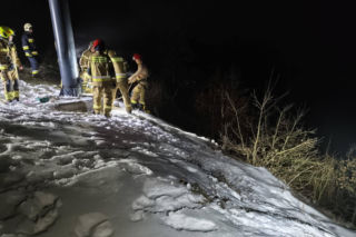 Kobieta spadła ze skarpy przy platformie widokowej. Dramatyczna akcja ratunkowa! [ZDJĘCIA]