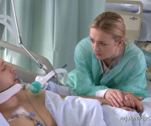 M jak miłość odcinek 1303, Asia (Barbara Kurdej-Szatan), Tomek (Andrzej Młynarczyk)