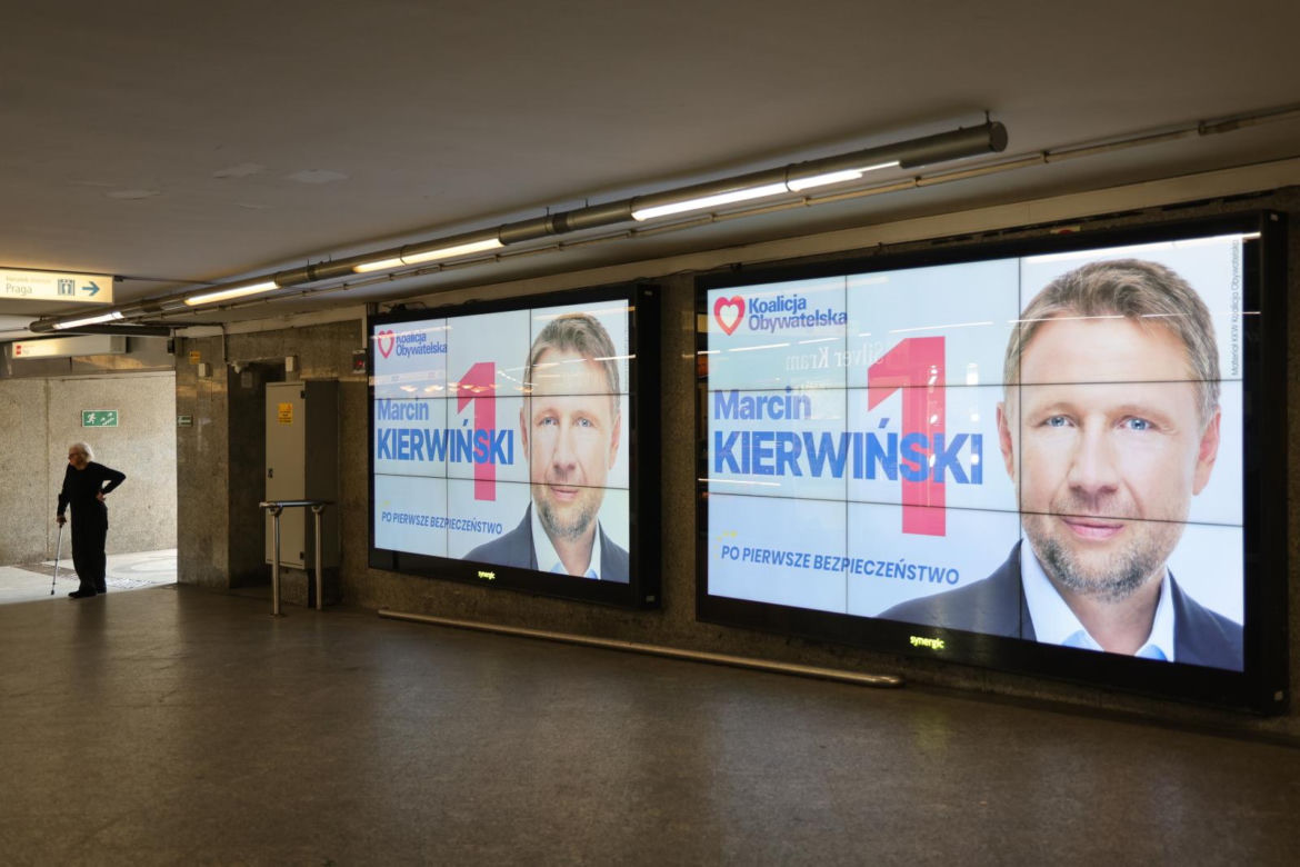 Plakaty wyborcze przed wyborami do Parlamentu Europejskiego 2024
