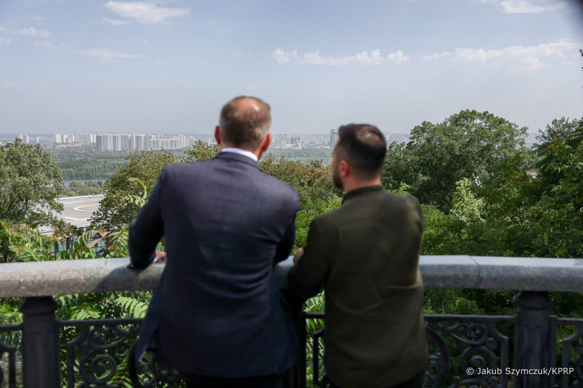 Andrzej Duda w Kijowie. Został uhonorowany w Alei Odważnych