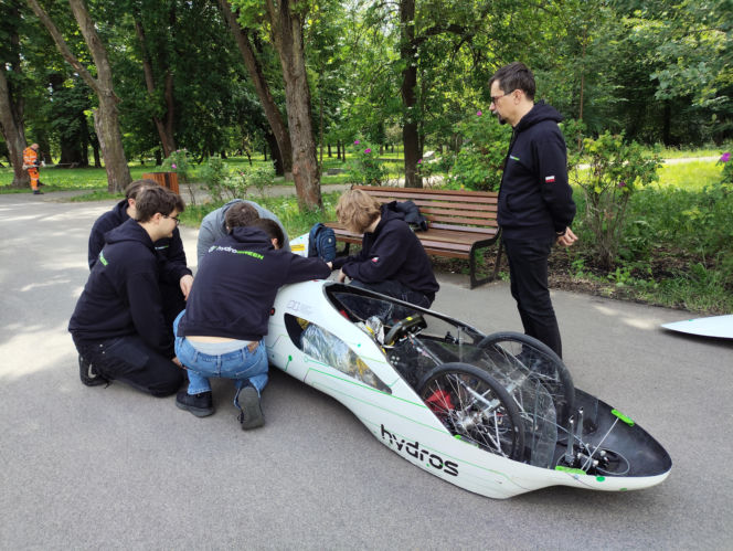 Hydros i Hydra gotowe do kolejnego Shell Eco-marathon. Jak zmieniły się bolidy?