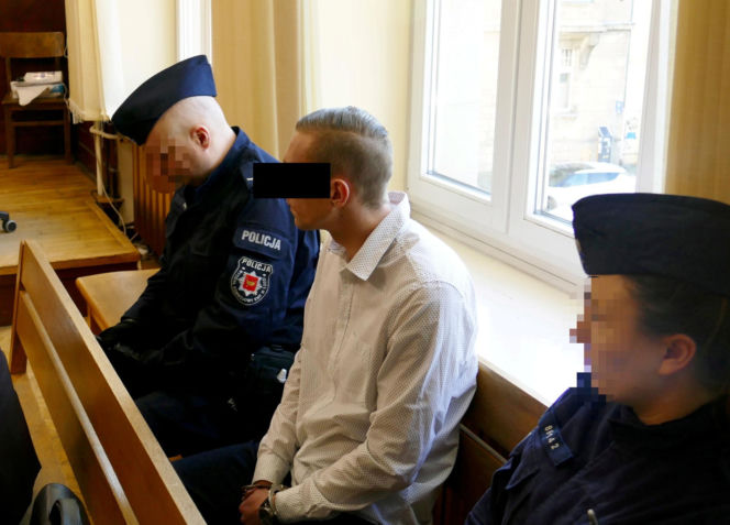 Oblał ukochaną benzynę i groził podpaleniem. „To było traumatyczne przeżycie”